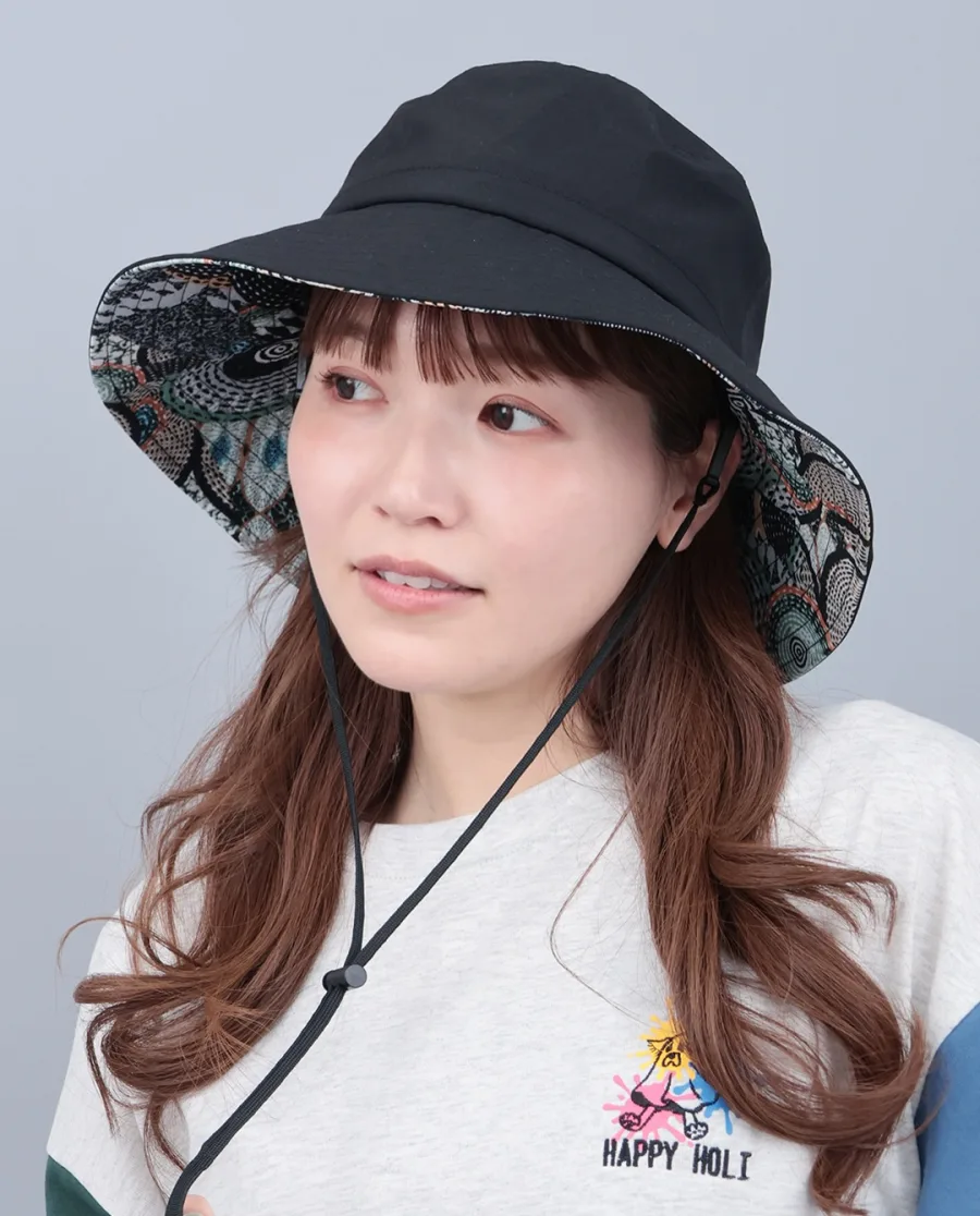柄使いバケットハット